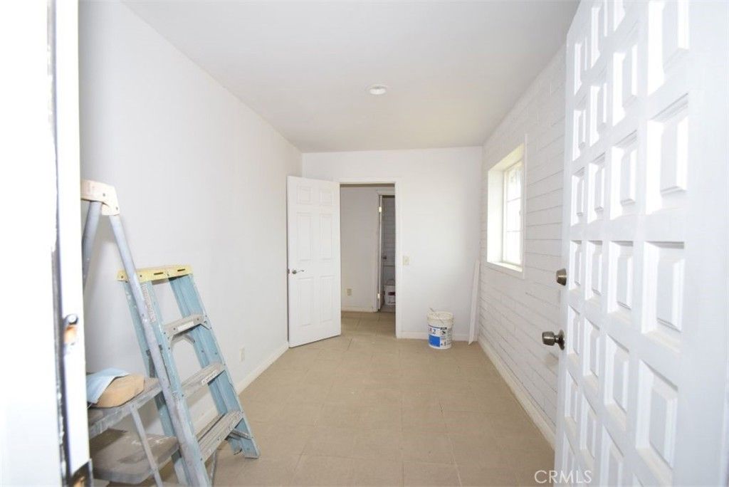 Image 9 of property listing at 8425 Indio Avenue, Yucca Valley, CA 92284