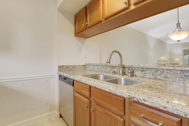 706 Club Drive, Palm Beach Gardens, FL 33418