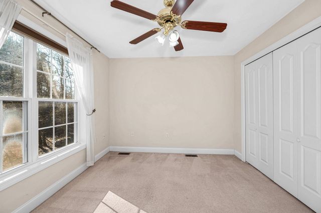 2 Prestwick Trail, Nashua, NH 03062