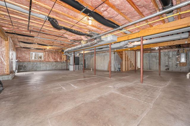 2 Prestwick Trail, Nashua, NH 03062