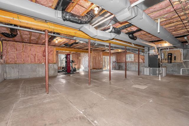 2 Prestwick Trail, Nashua, NH 03062