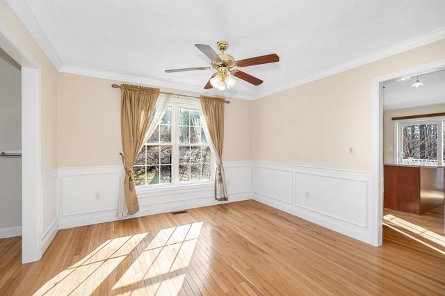 2 Prestwick Trail, Nashua, NH 03062