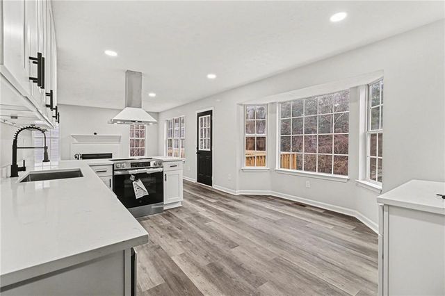 2355 Burdett Ridge Drive, Atlanta, GA 30349