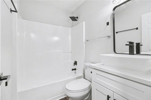 2355 Burdett Ridge Drive, Atlanta, GA 30349