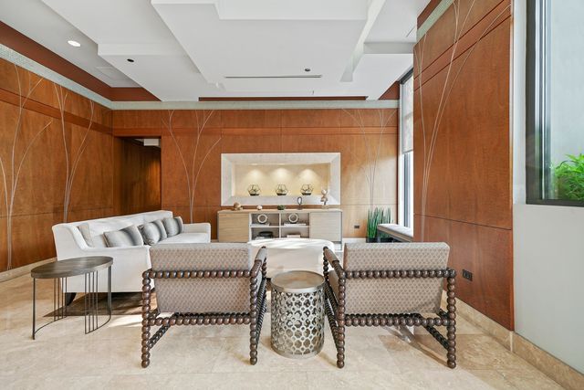 345 N LaSalle Street 1109, Chicago, IL 60654