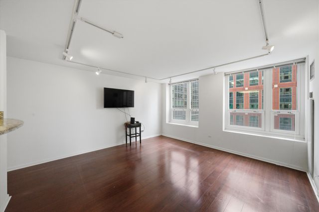 345 N LaSalle Street 1109, Chicago, IL 60654