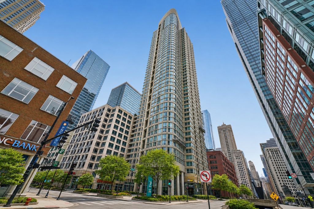 345 N LaSalle Street 1109, Chicago, IL 60654