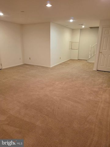 31 VIBURNUM CT, Lafayette Hill, PA 19444