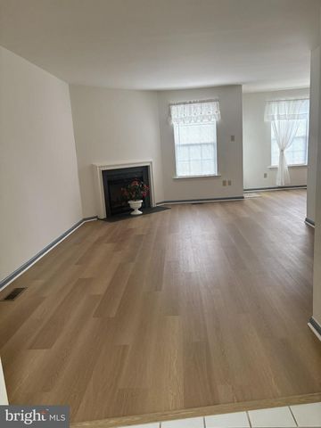 31 VIBURNUM CT, Lafayette Hill, PA 19444