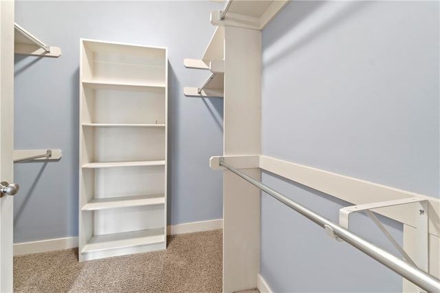 7807 W 158th Terrace, Overland Park, KS 66223