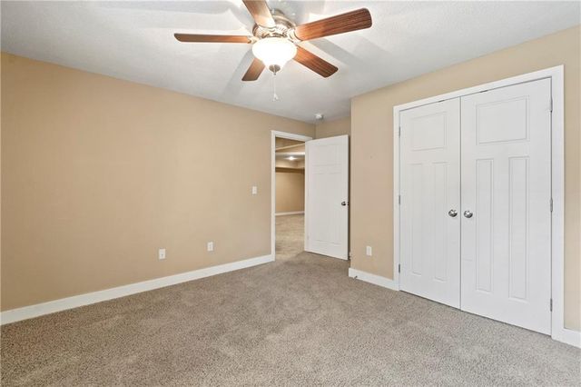 7807 W 158th Terrace, Overland Park, KS 66223