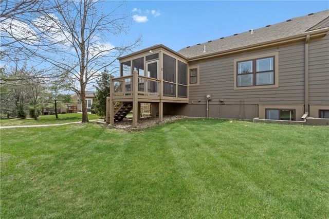 7807 W 158th Terrace, Overland Park, KS 66223