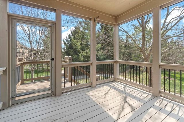 7807 W 158th Terrace, Overland Park, KS 66223