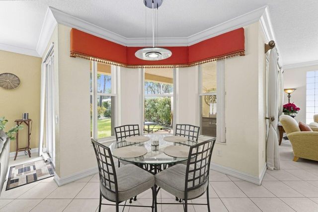8492 Breezy Oak Way, Boynton Beach, FL 33473
