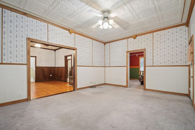 611 N Main ST, Elgin, TX 78621
