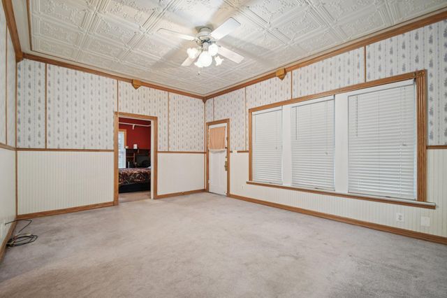 611 N Main ST, Elgin, TX 78621