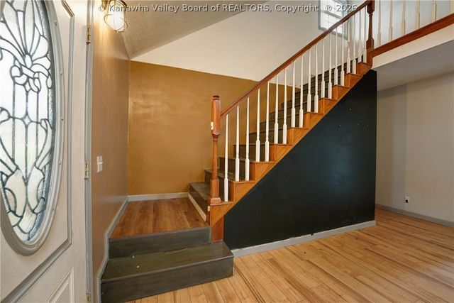 2618 Kanawha Terrace, St Albans, WV 25177