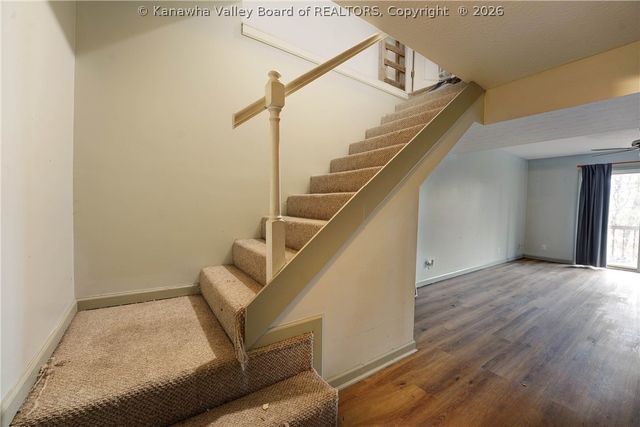 2618 Kanawha Terrace, St Albans, WV 25177