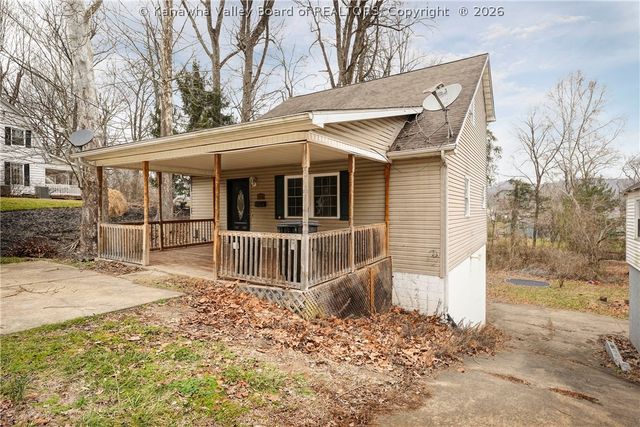 2618 Kanawha Terrace, St Albans, WV 25177