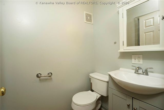 2618 Kanawha Terrace, St Albans, WV 25177