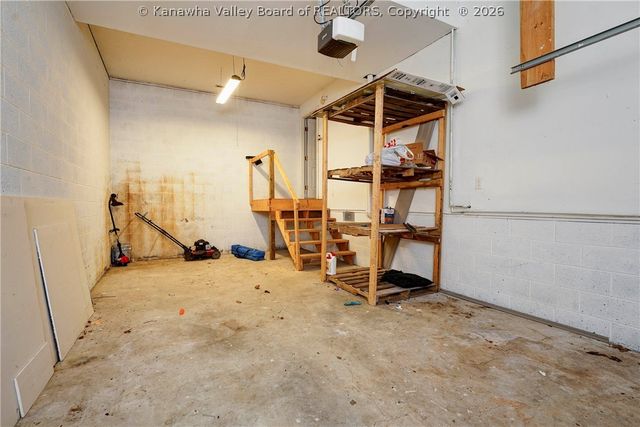 2618 Kanawha Terrace, St Albans, WV 25177