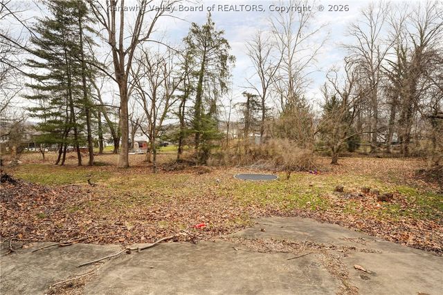 2618 Kanawha Terrace, St Albans, WV 25177