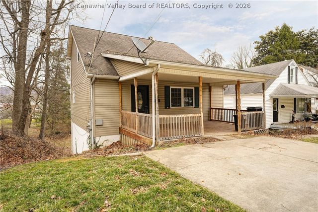 2618 Kanawha Terrace, St Albans, WV 25177