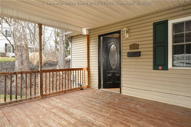 2618 Kanawha Terrace, St Albans, WV 25177