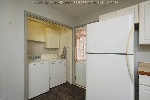 2618 Kanawha Terrace, St Albans, WV 25177