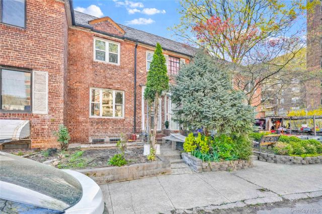 3319 143rd Street, Flushing, NY 11354