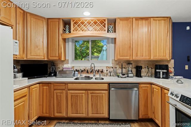 3825 Conklin Drive, Saginaw, MI 48603