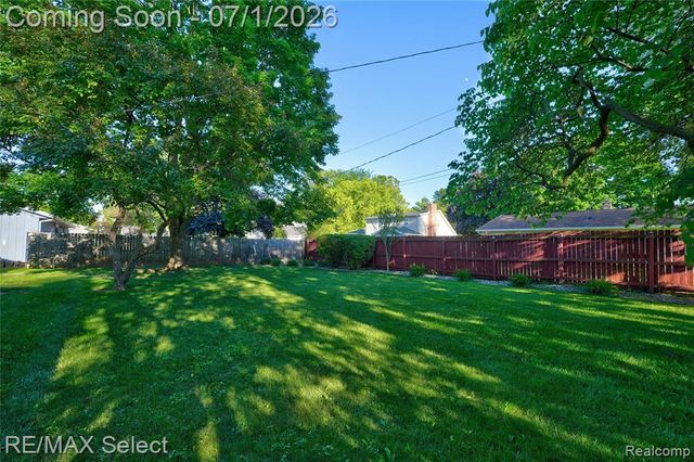 3825 Conklin Drive, Saginaw, MI 48603