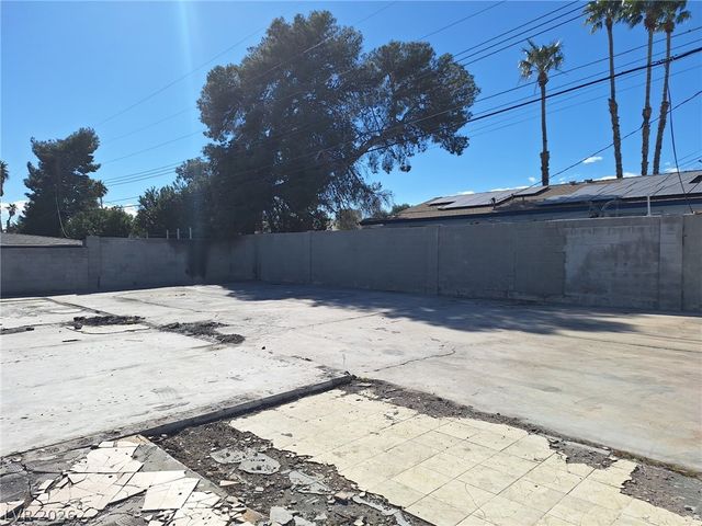 3187 South Eastern Avenue, Las Vegas, NV 89169