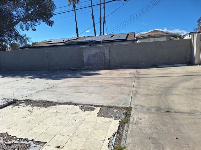 3187 South Eastern Avenue, Las Vegas, NV 89169