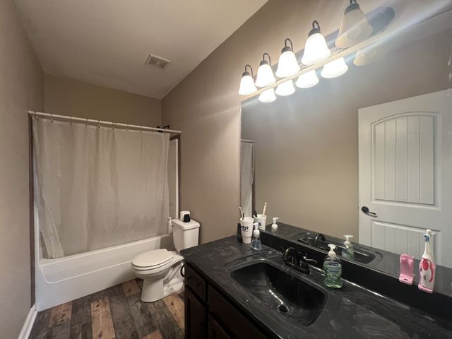 1817 Autumnwood Blvd, Clarksville, TN 37042