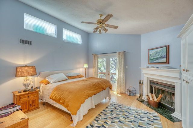 1013 Council ST, Burnet, TX 78611