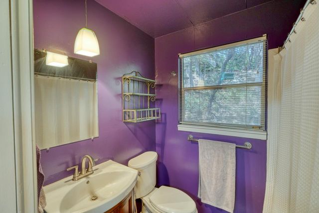 1013 Council ST, Burnet, TX 78611