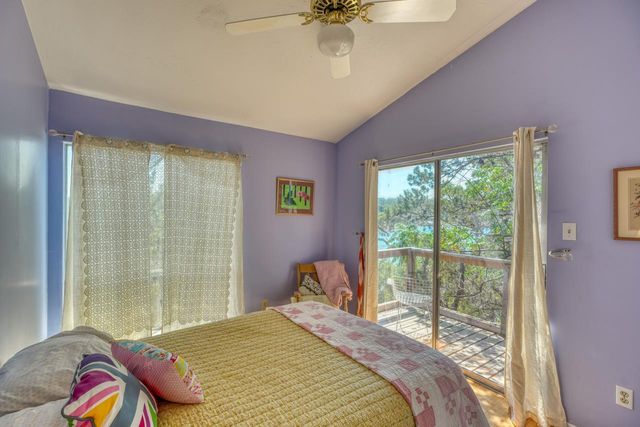 1013 Council ST, Burnet, TX 78611