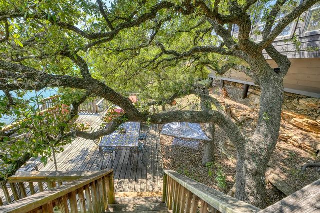 1013 Council ST, Burnet, TX 78611