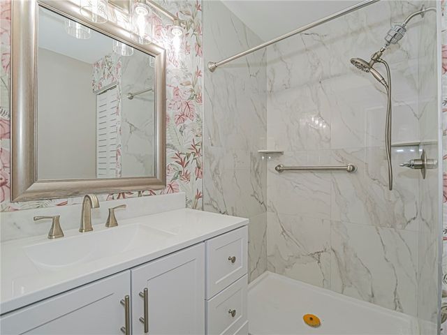 400 18th Street D6, Vero Beach, FL 32960