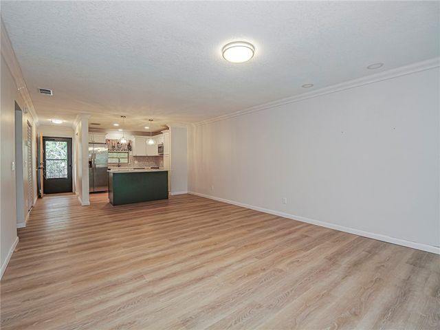 400 18th Street D6, Vero Beach, FL 32960