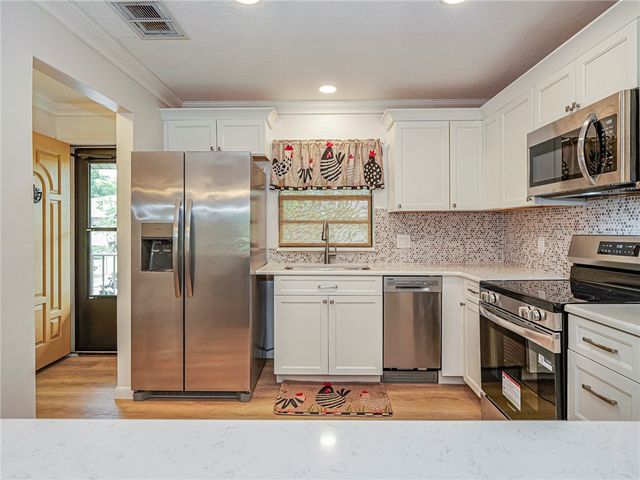 400 18th Street D6, Vero Beach, FL 32960