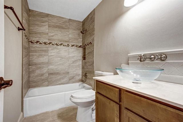 505 Foxmeadow Lane, Cleveland, TX 77327