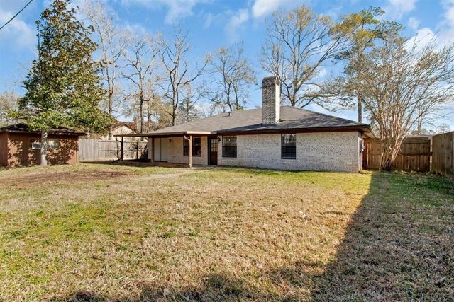 505 Foxmeadow Lane, Cleveland, TX 77327