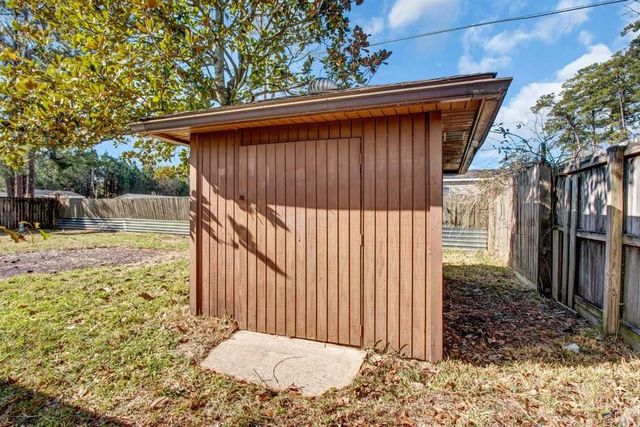 505 Foxmeadow Lane, Cleveland, TX 77327
