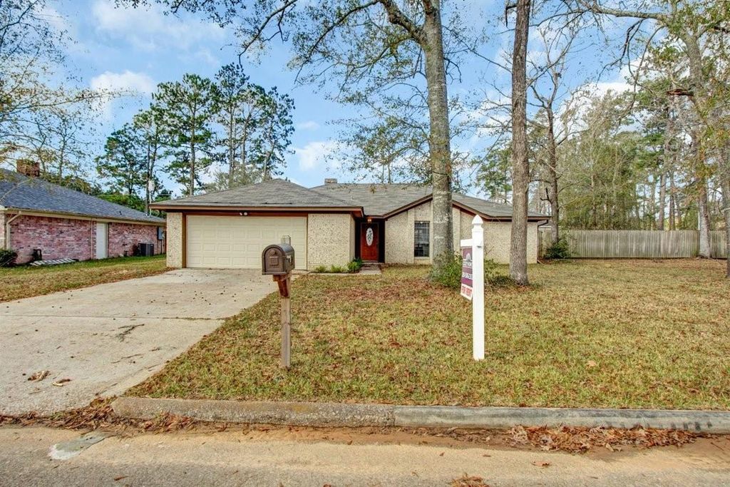 505 Foxmeadow Lane, Cleveland, TX 77327
