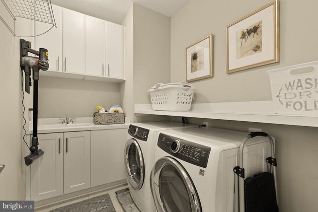 3685 CHEVY CHASE LAKE DR, Chevy Chase, MD 20815