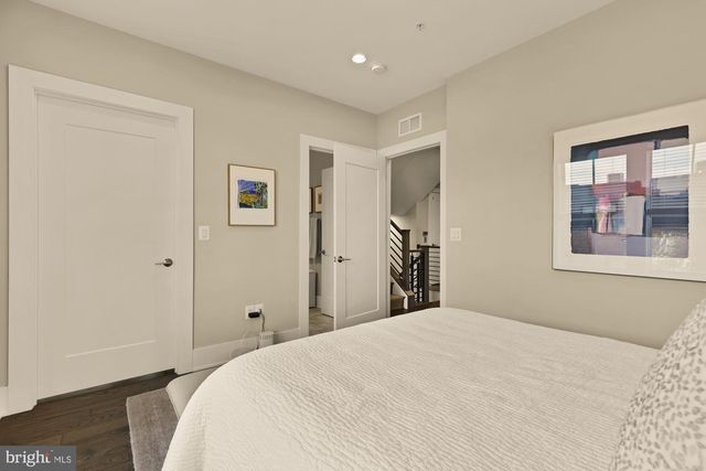 3685 CHEVY CHASE LAKE DR, Chevy Chase, MD 20815