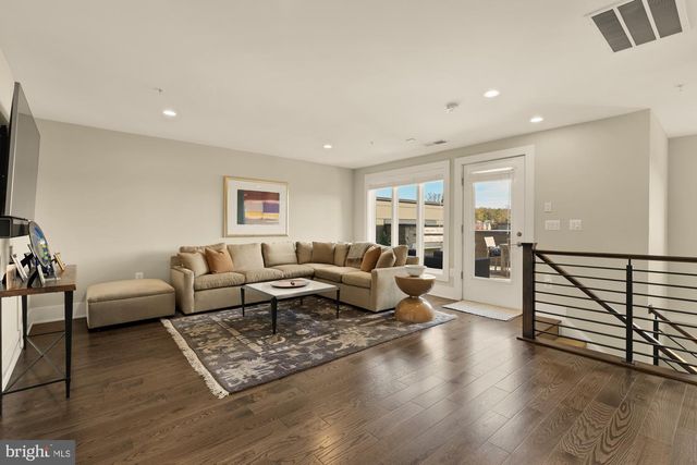 3685 CHEVY CHASE LAKE DR, Chevy Chase, MD 20815