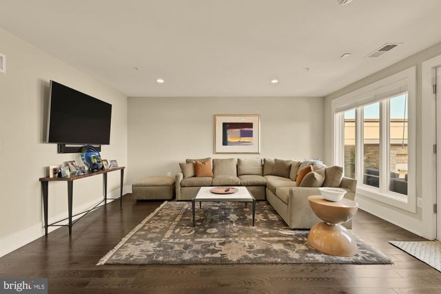 3685 CHEVY CHASE LAKE DR, Chevy Chase, MD 20815